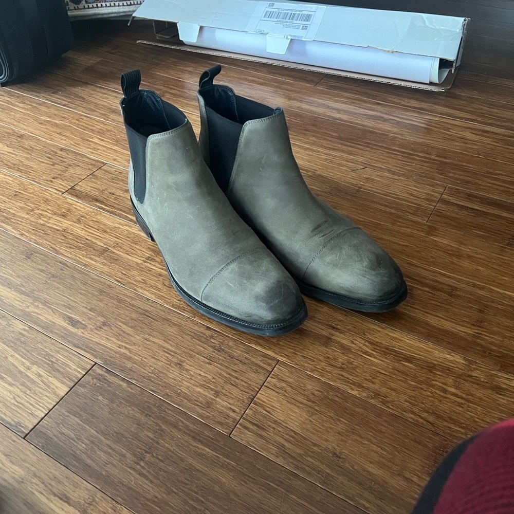 Cole Haan Men's Gray / Olive Chelsea Boots